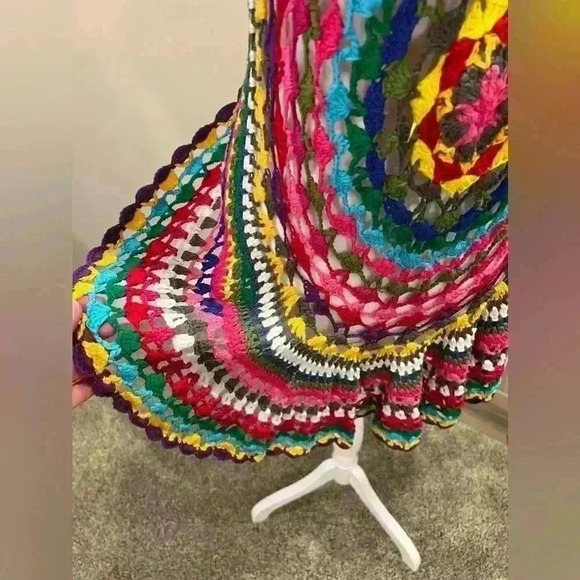 Unban Mango Mandala knitted hippy festival vibe vest size Medium multi color - Picture 4 of 9